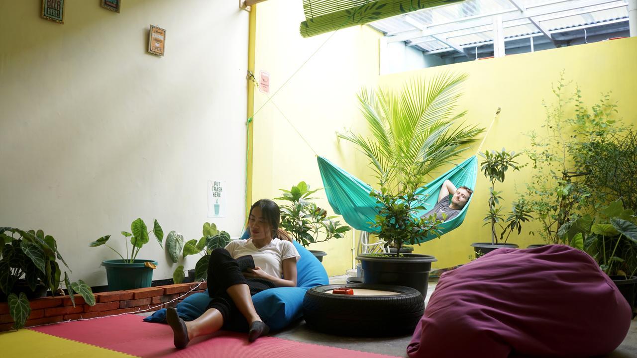 The Sleepingroom Hostel Yogyakarta Eksteriør billede