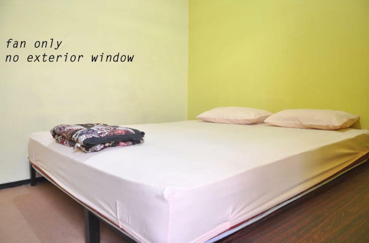 The Sleepingroom Hostel Yogyakarta Eksteriør billede