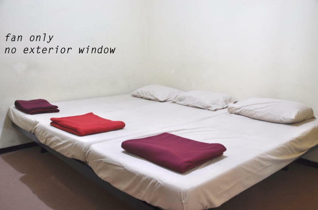 The Sleepingroom Hostel Yogyakarta Eksteriør billede